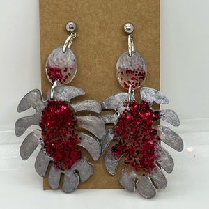 Resin red and gray earrings!! Great for Alabama football